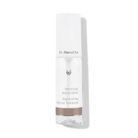 Für zu Faltenbildung & Trockenheit neigende Haut ist die Dr. Hauschka Intensivkur Regeneration eine aktivierende Intensivpflege. Dr. Hauschka Intensivkur Regeneration