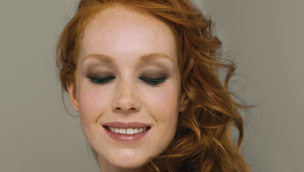 Dr. Hauschka Look Glamorous Glow Dr. Hauschka Look Glamorous Glow